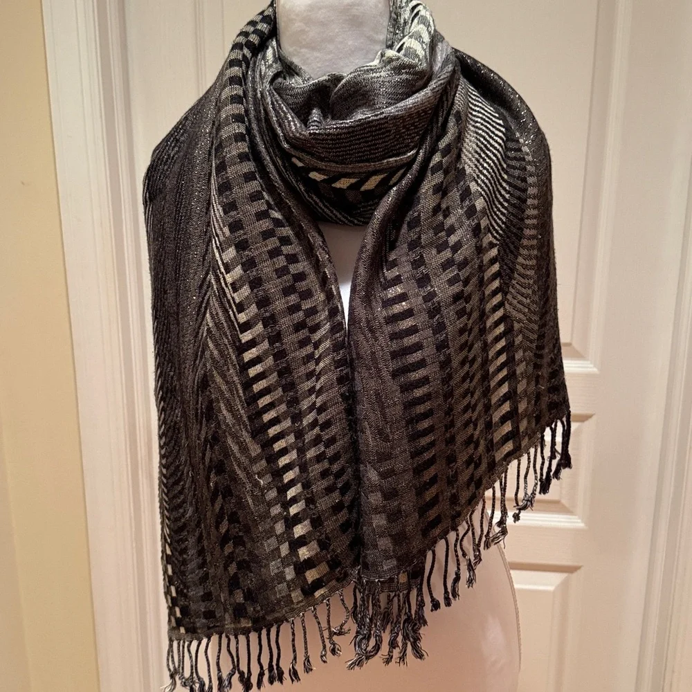Elegant Black and Gray Patterned Shawl with Shimmer and fringe